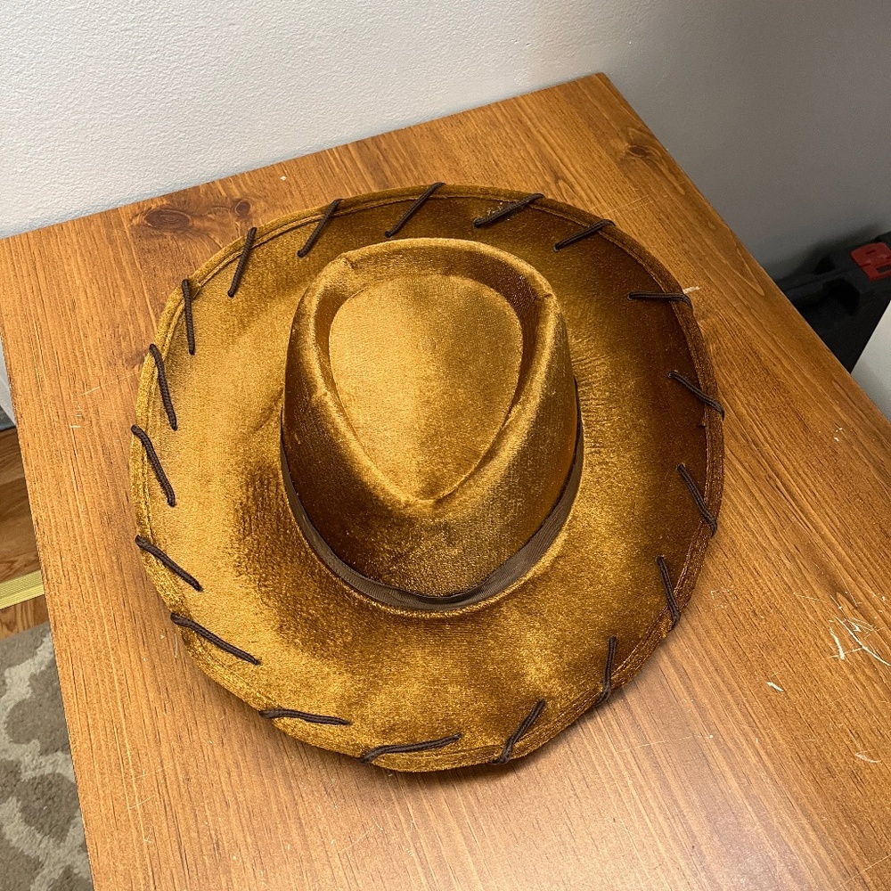 Brown Velvet, OS